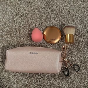 Bebe makeup bag with a set